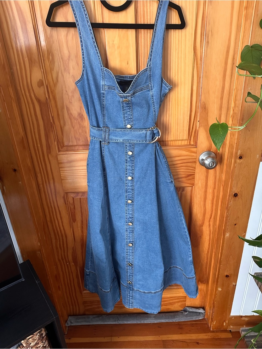 NWOT house of Harlow Denim Button-Front A-Line Dress with Belt - Blue - Picture 5 of 11
